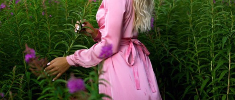 Шёлковое платье-халат цвета пыльная Роза