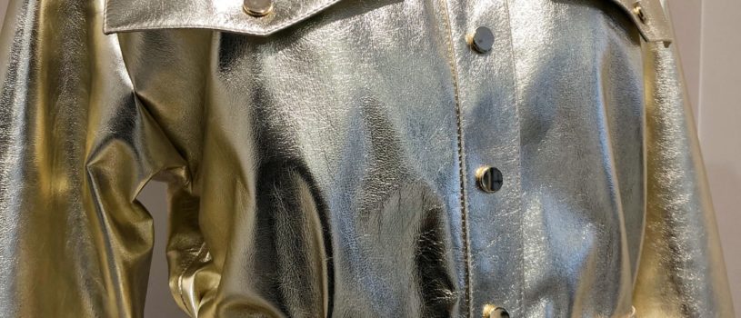 Новая золотистая куртка из натуральной кожи