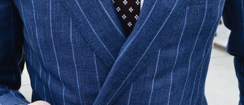 Образ от #Gustavo на осень — темно-синий двубортный костюм в светлую полоску из фланели Vitale Barberis Canonico