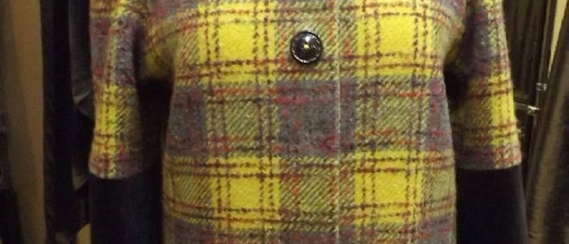 Наша работа — #пальто из роскошной тёплой 100% шерсти #Burberry, отделка хлопковым бархатом, подкладка 100% вискоза, застёжка на кнопки.